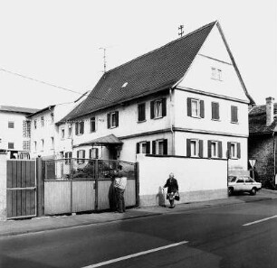 Wöllstadt, Frankfurter Straße 19
