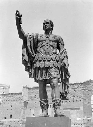 Denkmal für Kaiser Nerva