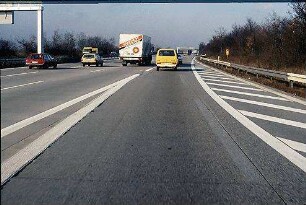 Ausfahrt aus Nebenfahrbahn Nord der A6 (Heilbronn Richtung Mannheim) zu Hauptfahrbahn Nord der A6 (Heilbronn Richtung Mannheim)