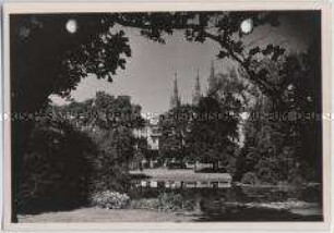 Wiesbaden, Kuranlagen und Warmer Damm