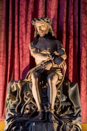 Frankreich. Auvergne. Allier. Saint Pourcain sur Sioule. Eglise Saint Croix. 11 bis 15 Jahrhundert. Christus als Schmerzensmann. 16 Jahrhundert