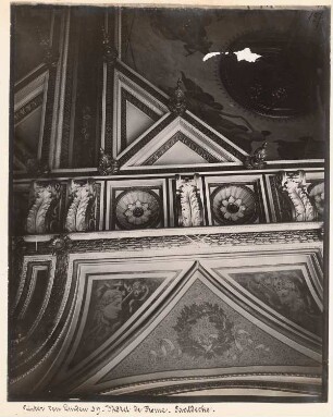 Hotel de Rome Unter den Linden, Berlin-Mitte: Detail Decke Festsaal (aus: Julius Kohte, Alt-Berlin, Bauwerke in Berlin und Charlottenburg, aufgenommen 1907-1914)