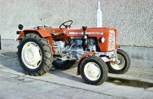 Radtraktor UrsusC 335