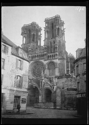 Laon (Dep. Aisne, Frankreich): Westportal der Kathedrale