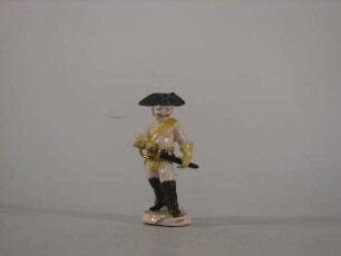Putto als Offizier, den Degen ziehend