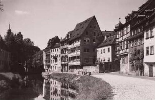 Bamberg, Am Kanal : Bamberg. Am Kanal. Blick über die Regnitz nach Nordwesten zur Oberen Brücke