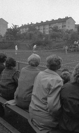 Gastspiel der Davis-Cup-Spieler Ingo Buding und Harald Elschenbroich beim Karlsruher Eislauf- und Tennisverein KETV.