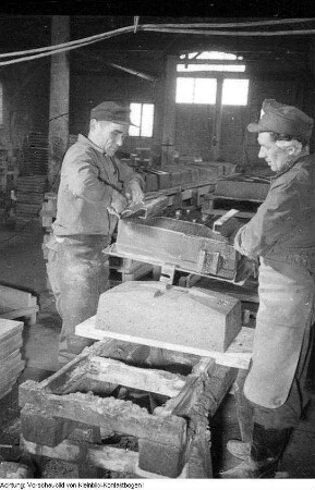 Dresden, Cossebaude. Betonwerk Cossebaude, März 1955