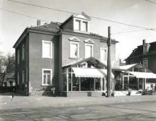 Radebeul, Meißner Straße 94. Wohnhaus mit Laden (um 1900)