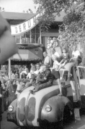 Rennbahn Leipzig- Scheibenholz. Autorennen. Fotoserie