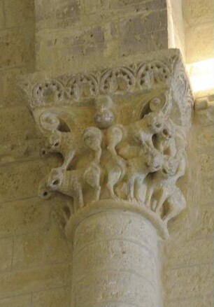 Romanische Kapitelle im Inneren — Kapitell 6: Löwen