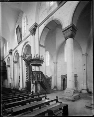 Bronnbach Klosterkirche Innenansicht Langhaus Nordseite nach Nordwesten