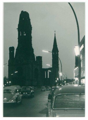 Kaiser-Wilhelm-Gedächtniskirche bei Nacht