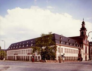 Deutsch-Ordenshaus, 1965