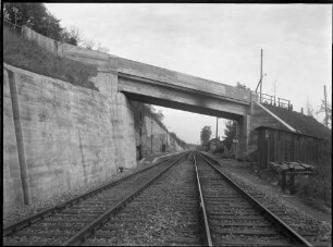 Rechtenstein, Zwiefaltendorf, Bergenweiler: Gleisbett mit Brücke (nicht Bergenweiler!)