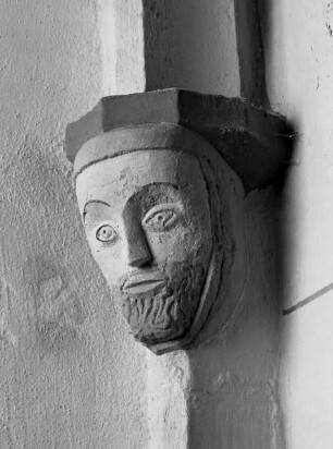 Konsole mit Männerkopf
