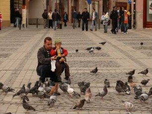 auf dem Marktplatz in der historischen Altstadt von Sibiu (Hermannstadt) in Siebenbürgen, 2007 Kulturhauptstadt Europas