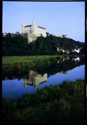 Eichstätt: Willibaldsburg mit Altmühl