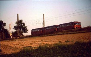 Eutingen Einfahrt Schienenbus 798 739 N3287 TÜ-HOR-Hausach