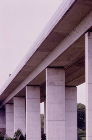 Almetalbrücke, bei Borchen