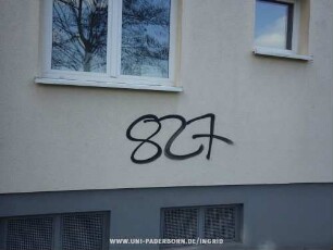 827