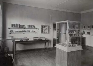 Rodewisch/V., Mus., Entwickl. des Kachelofen