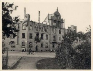 Zerstörungen Zweiter Weltkrieg - Luftangriff 2./3.09.1942. Kriegsstraße 250, Ecke Schillerstraße/Weinbrennerstraße