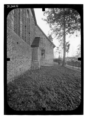 Rühn. Ehem. Zisterzienser-Nonnenkloster. Klosterkirche (M. 13. Jh.). Teilansicht von Ostnordost
