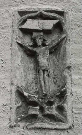 Gekreuzigter Christus als Nischenfigur