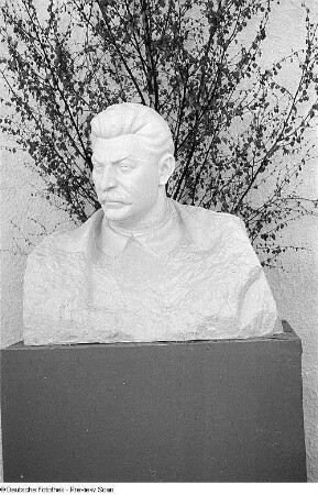 Büste von Josef Stalin