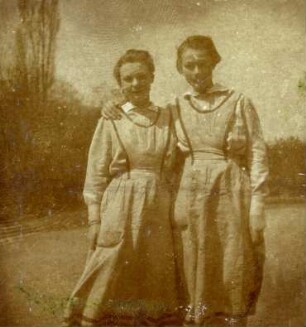 Viktoria-Pensionat. Schülerinnen - Gruppenfoto