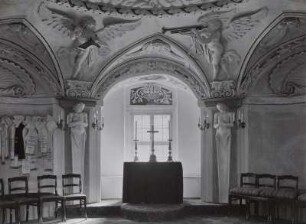 Schloss Hermsdorf, Kapellenturm, Inneres, Blick zum Altar