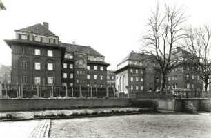 Dresden-Löbtau, Dölzschener Straße 17/19 und 21/23. Wohnhäuser (Johann-Meyer-Häuser) (1911; H. Erlwein). Hofansicht
