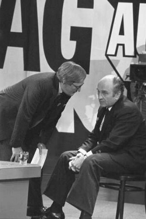 Live-Sendung der politischen Talk-Show "Schlag auf Schlag" des Westdeutschen Rundfunks WDR aus der Gartenhalle Karlsruhe