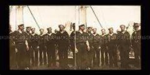 Matrosen an Bord des Kriegsschiffes Kaiser Nikolaus I.