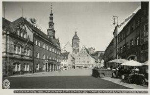 Pirna an der Elbe, am Markt mit Rathaus, Marienkirche und Sonnenstein