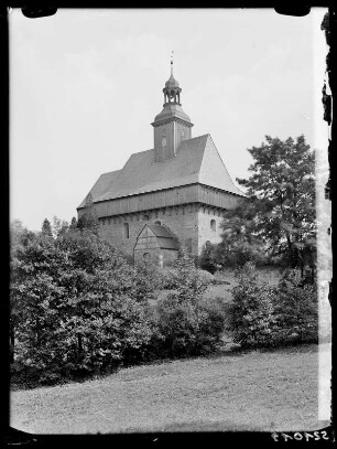 Lauterbach im Erzgebirge: Wehrkirche