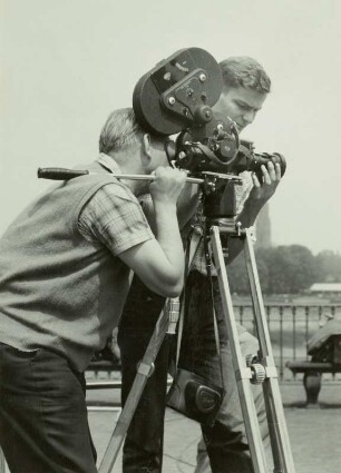 Filmaufnahme, Kamerateam des Deutschen Fernsehfunks auf der Brühlschen Terrasse, Dresden