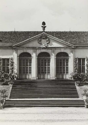 Heidenau-Großsedlitz. Barockgarten Großsedlitz (1719/1723). Obere Orangerie (1720/1721; J. Ch. Knöffel). Detail: Eingang mit Außentreppe
