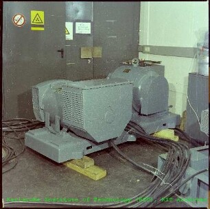 Filter mit Motor der Pilot-Trenndüsenanlage des Instituts für Kernverfahrenstechnik (IKVT) für Brasilien