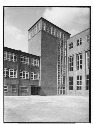 Schule Bergedorf [Luisenschule] (Hamburg-Bergedorf): Teilansicht : SchumacherWV Nr. 296