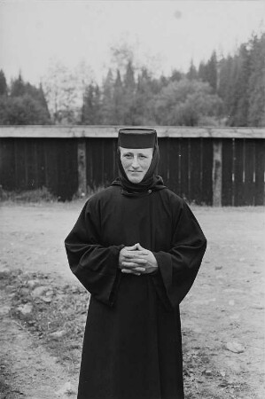 Rumänien : Rumänien. Portrait einer Nonne
