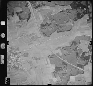 Luftbild: Film 32 Bildnr. 243