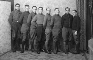 Kriegsgefangene in Roßwein : Acht kriegsgefangene Franzosen (Gruppe Potier)