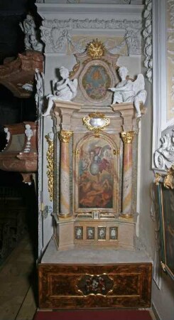 Seitenaltar des Erzengels Michael
