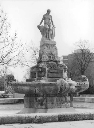 Märchenbrunnen (Brunnen); Frankfurt, Untermainanlage