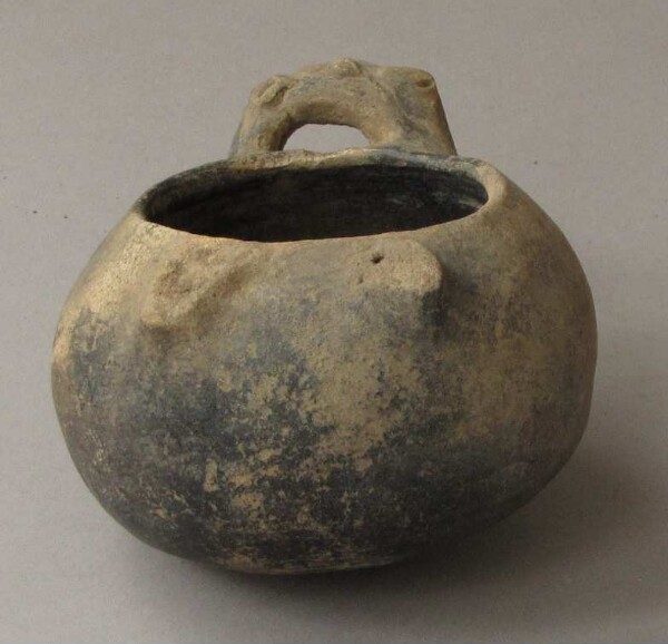 Clay vessel