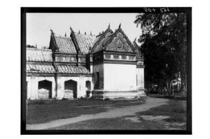 Tempel in Bangkok : Bangkok. Kreuzgang des Wat Phra Pathom Chedi Nakhon Pathom, 1908