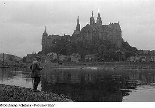 Ansichten von Meißen : Stadtansicht mit Albrechtsburg vom rechten Elbufer