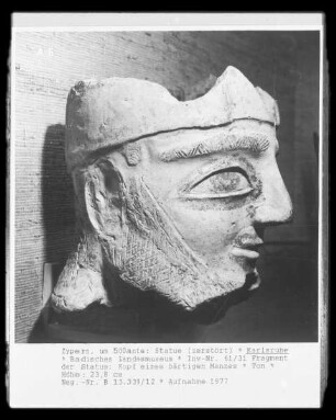 Fragment der Statue: Kopf eines bärtigen Mannes